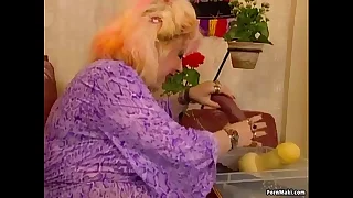 4095 mature woman porn videos